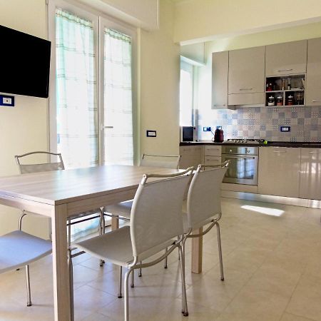 Pietra Home, Posto Auto, Ac ,Wifi, 150Mt Dal Mare Pietra Ligure Exterior foto
